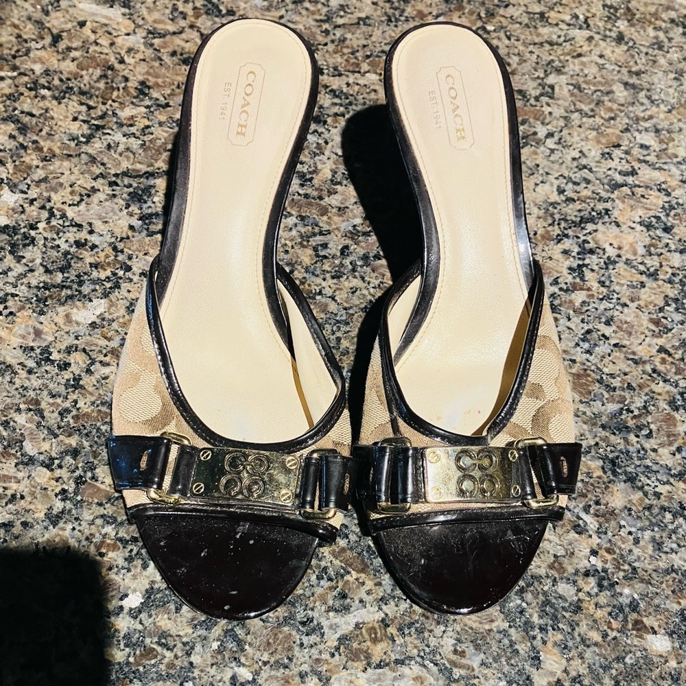 Coach shoes - Picture 3 of 5